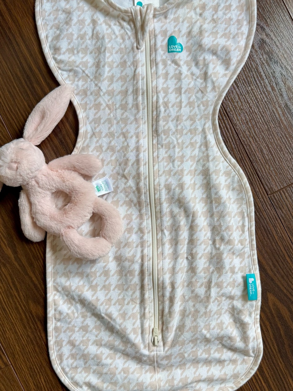 Love to dream Beige Houndstooth Swaddle Sleepsack